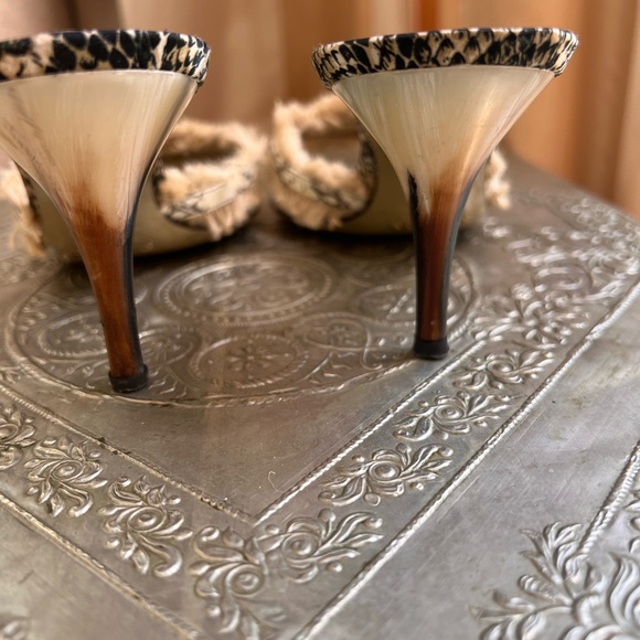 Dolce & Gabbana open toe snakeskin sandals. Size 38. - Picture 6 of 7